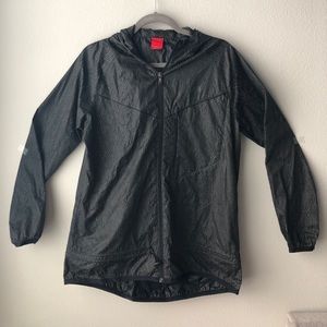 NIKE RAINCOAT / WINDBREAKER